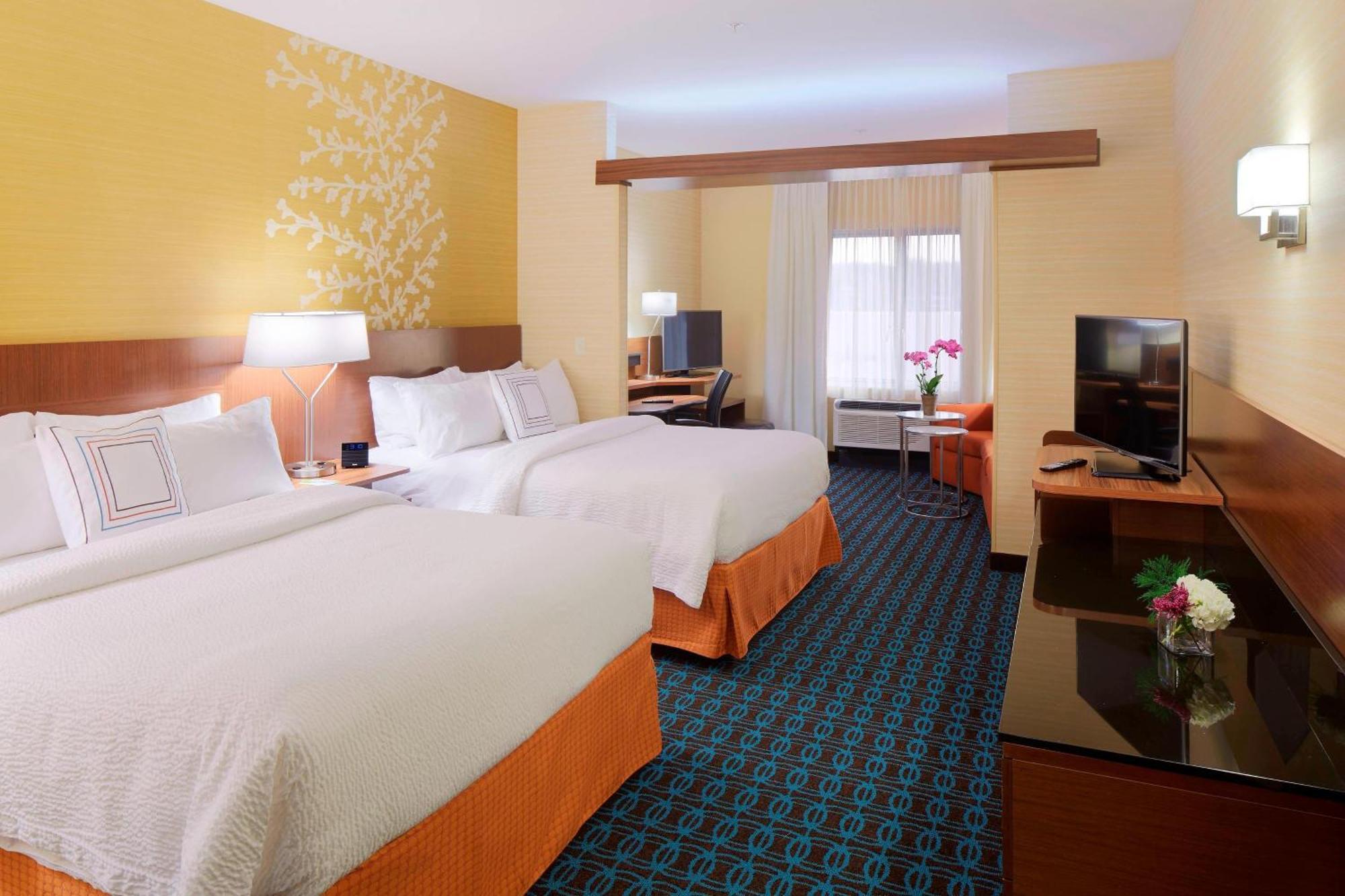 Fairfield Inn & Suites By Marriott Springfield Northampton/Amherst Exterior foto